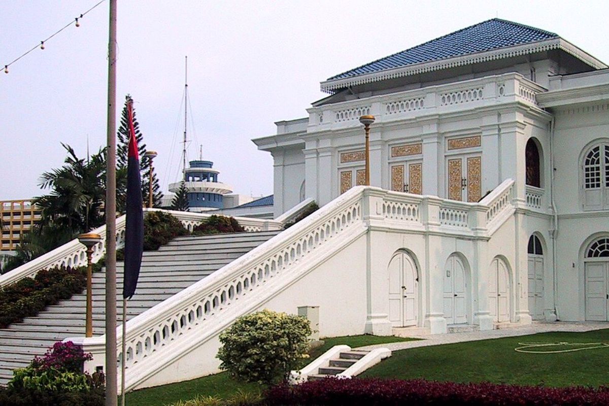 Istana Bukit Serene